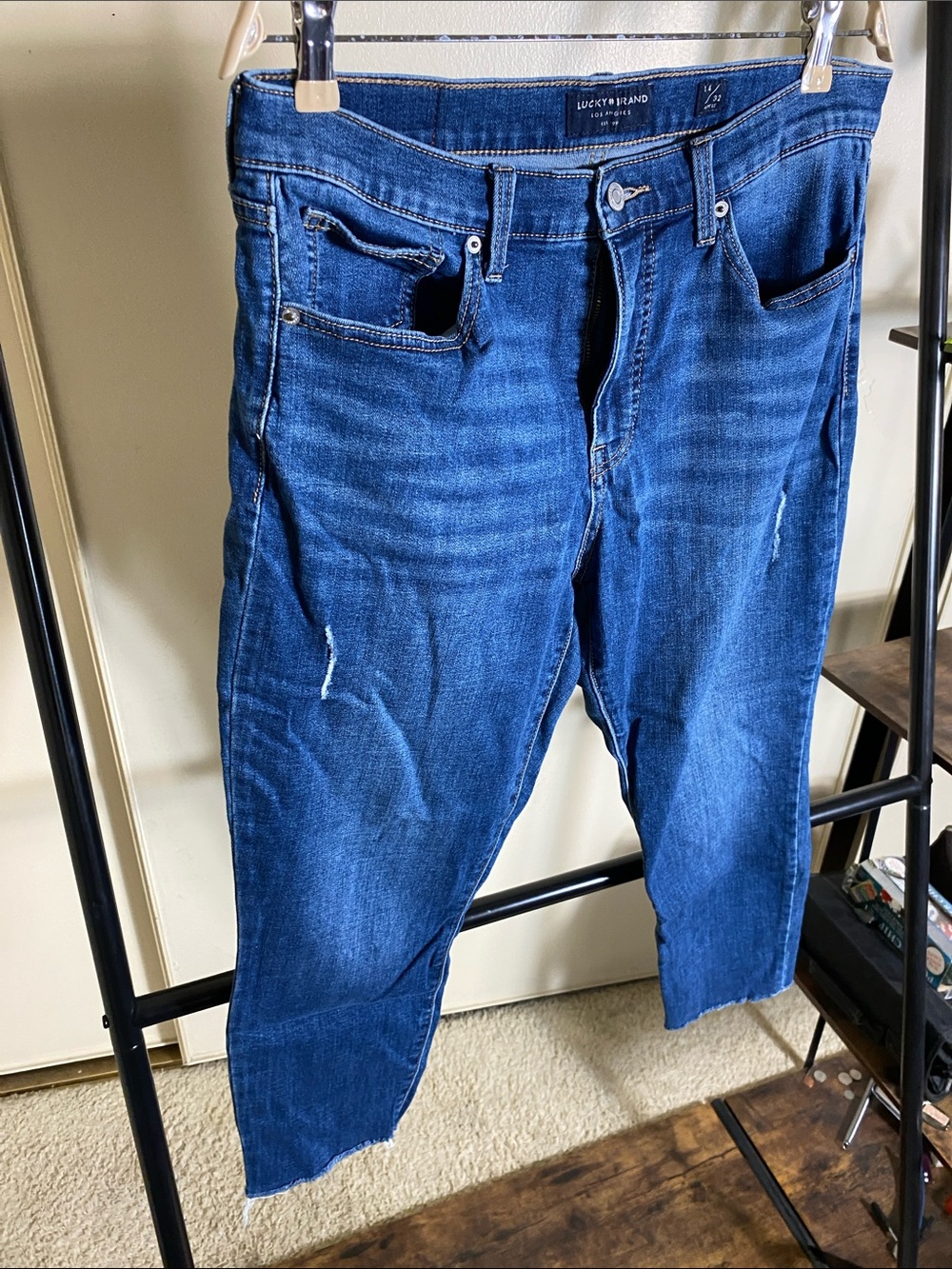 Lucky Brand Women's Mid to Dark Blue Distressed High-Rise Jeans